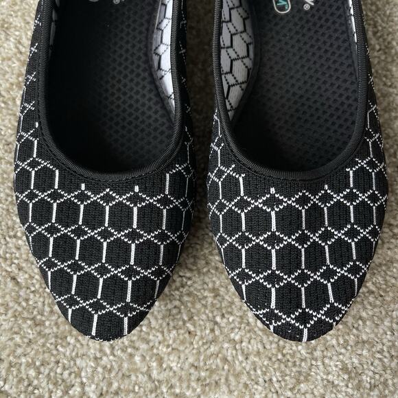 Skechers Ballet Flats Women 8.5 Shoes Slip On Stretch Knit Memory Foam Loafers - Picture 3 of 11